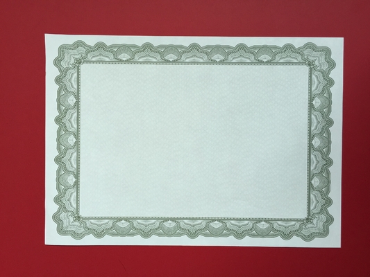 le blanc imprimable de papier de la spécialité 95g délivre un certificat l'aluminium argenté emboutissant le type